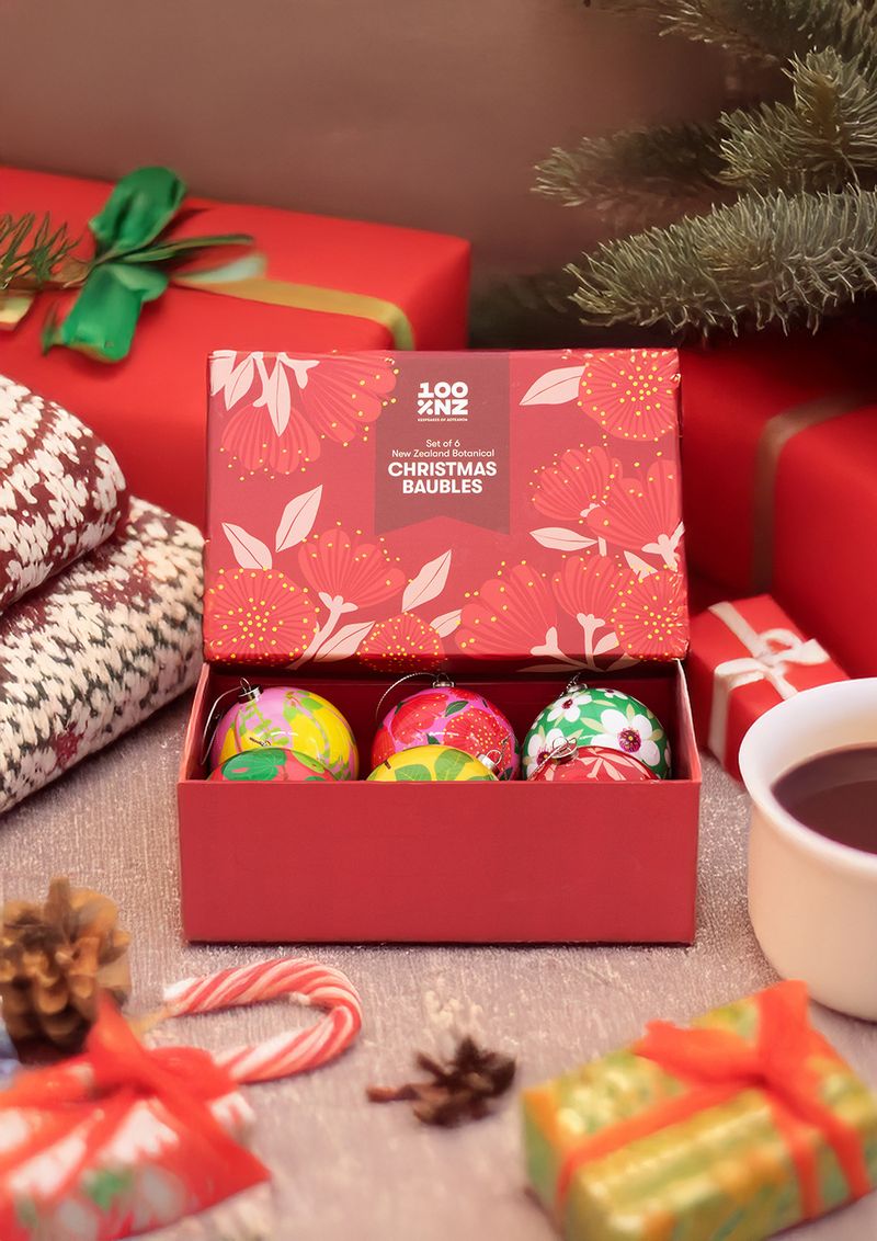 Christmas Baubles - New Zealand Botanicals - Image 2